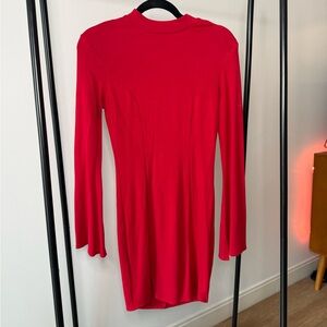 ❤️‍🔥Short Red Long Sleeve Dress with Shoulder Padding & Small Slit